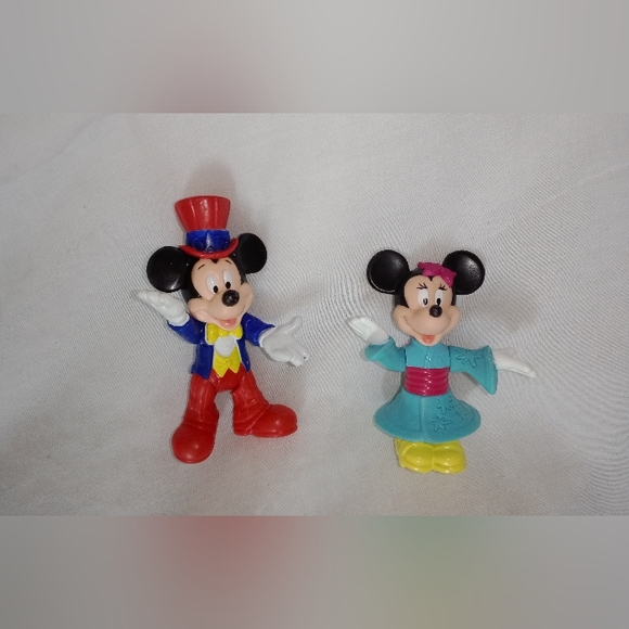 Disney | Toys | Vintage Minnie Mickey Mouse Posable Epcot Center Action ...